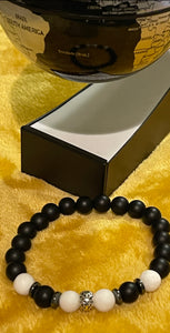 Ladies White Alabaster Beaded Bracelet