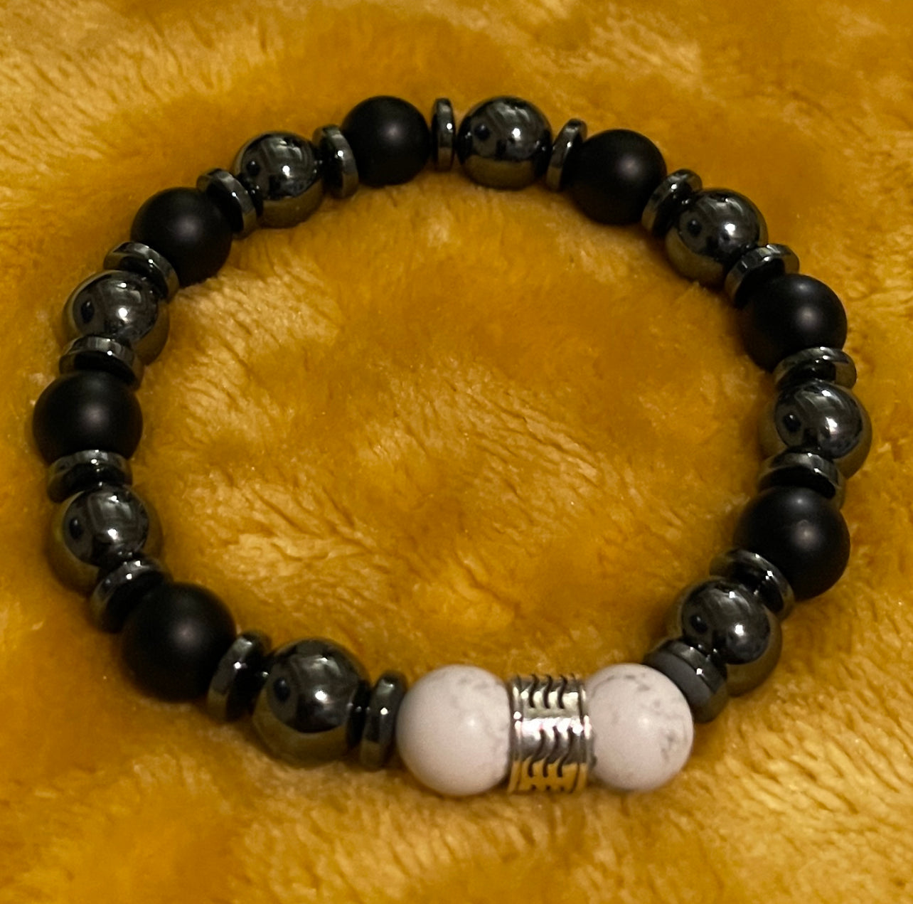 Ladies Howlite Beaded Bracelet