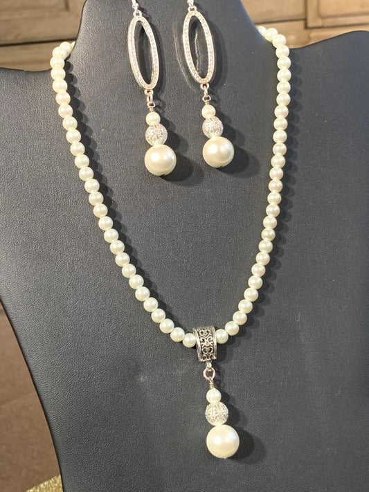 Pearl, Rhinestone and Clear Crystal Necklace Set