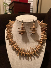 Load image into Gallery viewer, Wooden African Necklace/Bracelet/Earring Set